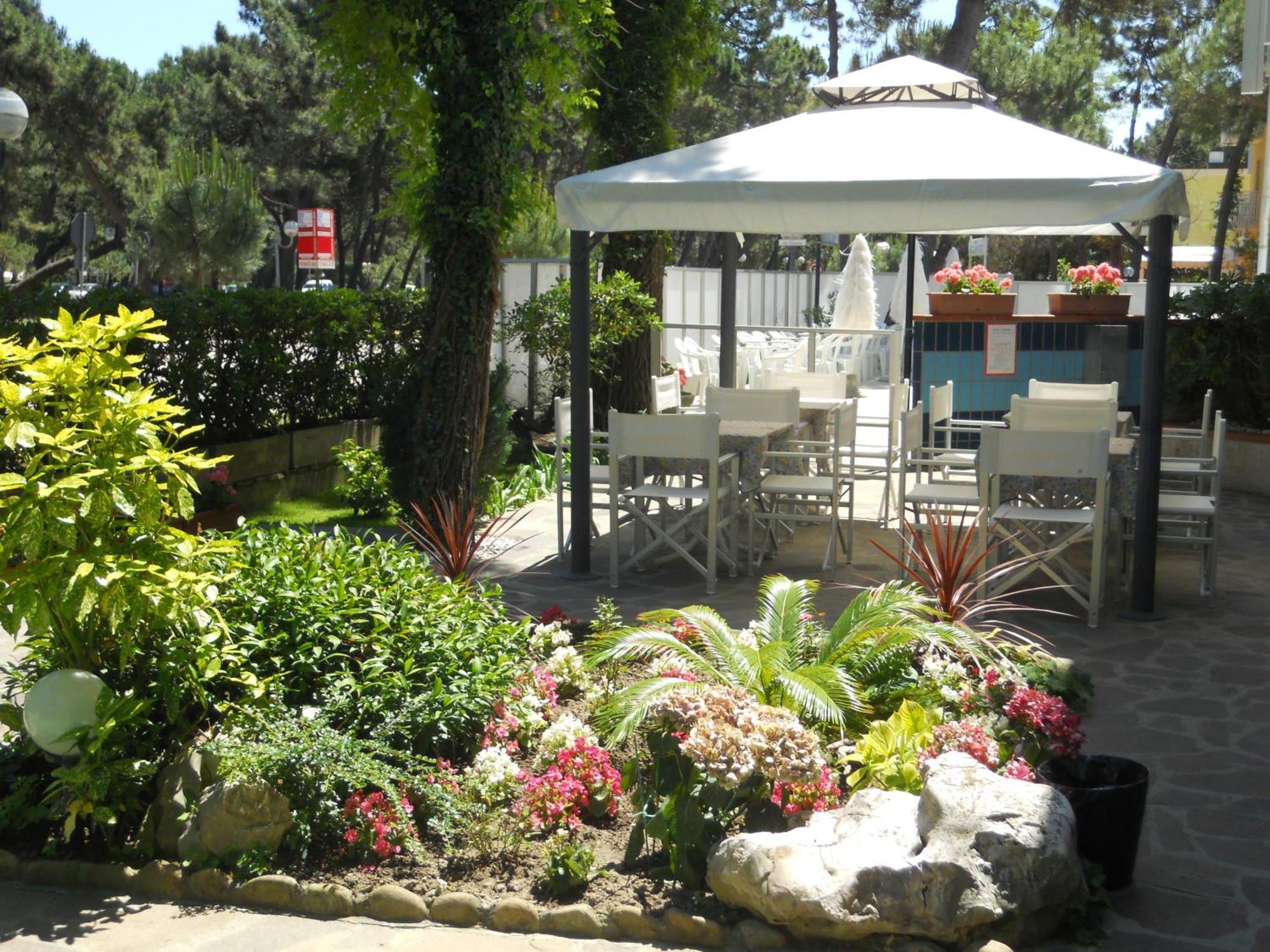 מילאנו מריטימה Hotel Sahara מראה חיצוני תמונה
