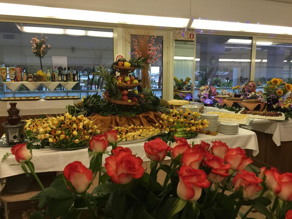 מילאנו מריטימה Hotel Sahara מראה חיצוני תמונה