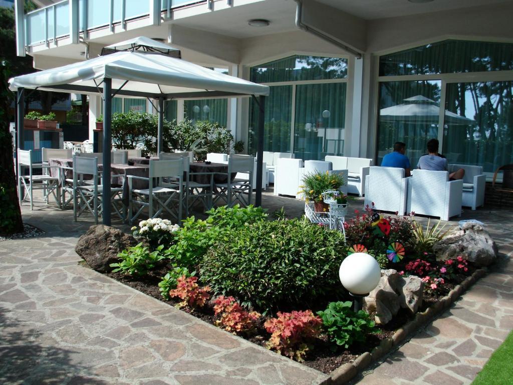 מילאנו מריטימה Hotel Sahara מראה חיצוני תמונה