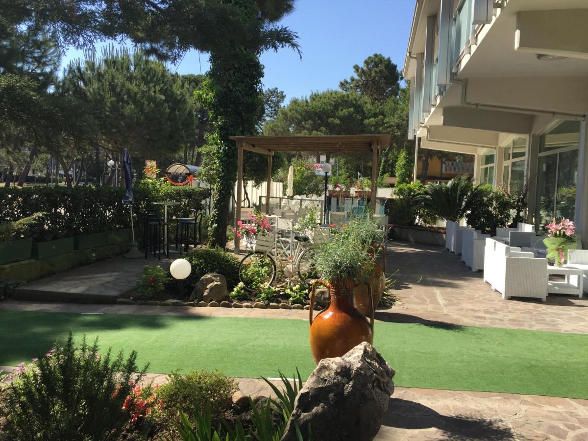 מילאנו מריטימה Hotel Sahara מראה חיצוני תמונה