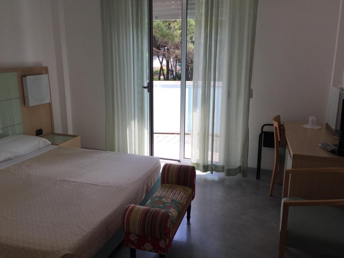 מילאנו מריטימה Hotel Sahara מראה חיצוני תמונה